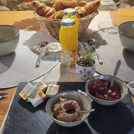 Restaurant Le 4 & D'hotes Bed and breakfast 3*