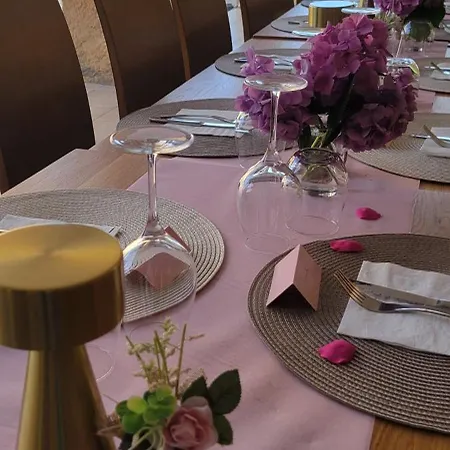 Restaurant Le 4 & D'hotes Bed and breakfast 3*